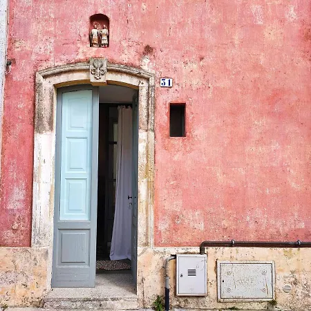 La Casa Dei Santi Medici Di Casa Camilla Journey *